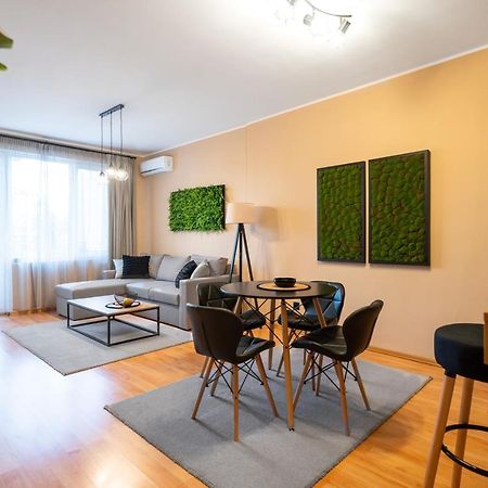 Cosy Green Apt Close To Macedonia Square Sofia Esterno foto