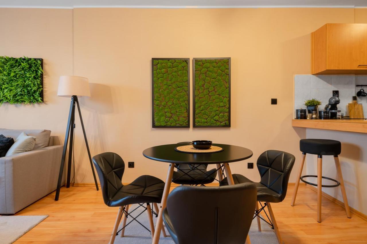 Cosy Green Apt Close To Macedonia Square Sofia Esterno foto