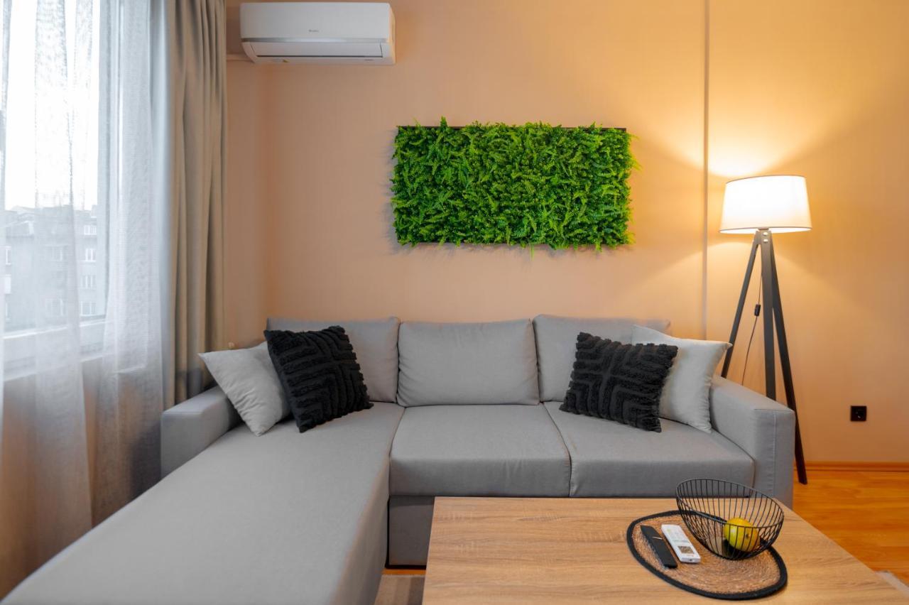 Cosy Green Apt Close To Macedonia Square Sofia Esterno foto