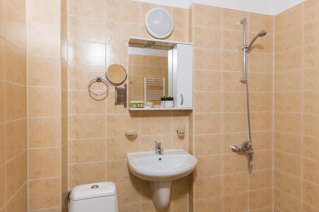 Cosy Green Apt Close To Macedonia Square Sofia Esterno foto